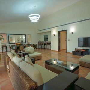 Deluxe One-Bedroom Villa